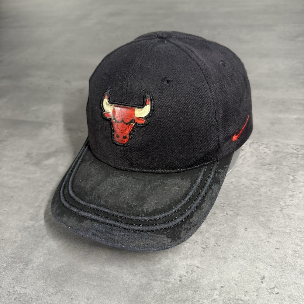 Vintage 90s Nike Chicago Bulls Hat Black Red Cotton Distressed Faded Thrashed
